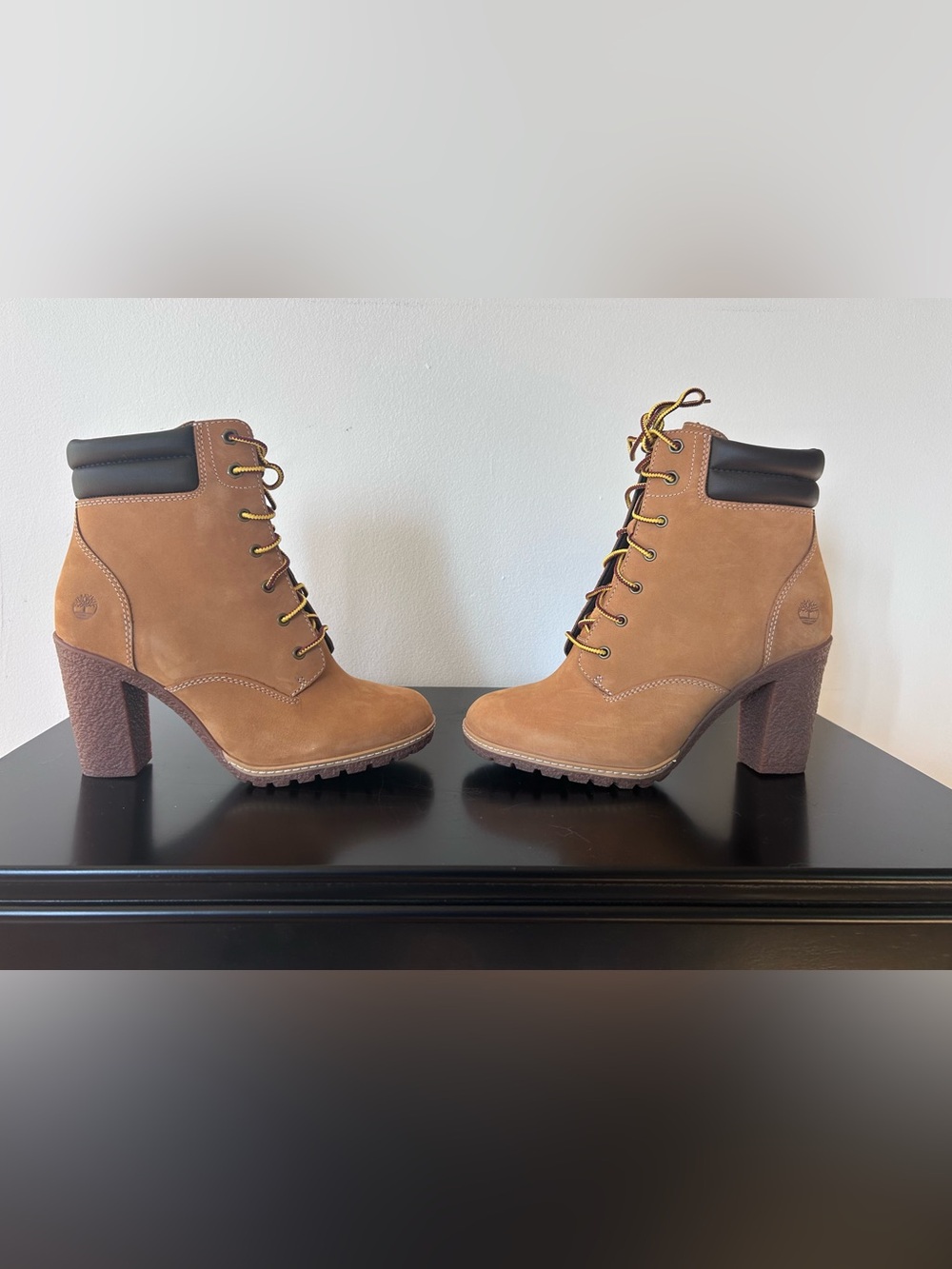 NEW Timberland Allington Wheat Nubuck Heeled Lace-Up Boots Women’s Size 8